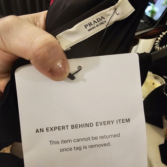 Little black Prada dress - Picture 9 of 9